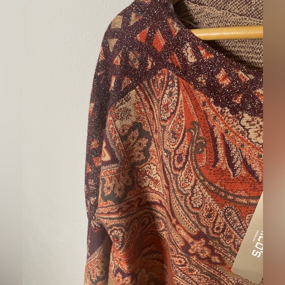 Chico’s NWT Coco Paisley Detail Pullover Size 1 (US Size 8/M) - Picture 8 of 10